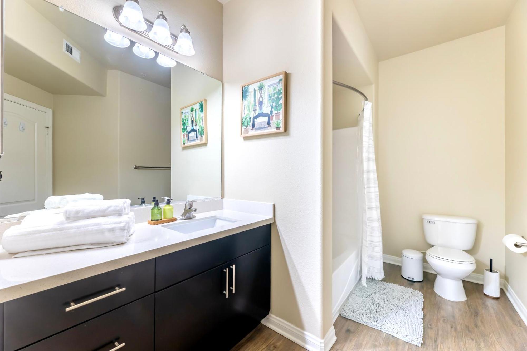 Apartment Marina Del Rey 1bdr Retreat With Pool, Gym, Free Parking Los Angeles